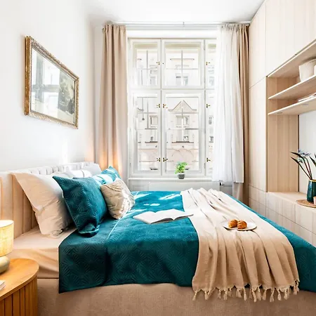 Days - Two Bedroom With Netflix And 200mbs Wifi In Old Town